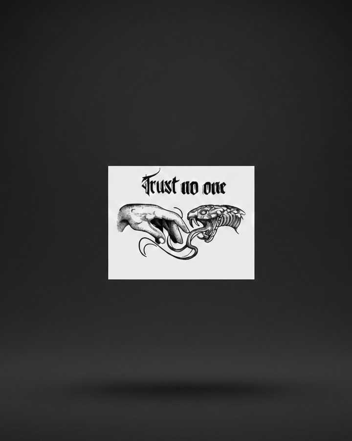 Trust no one tatouage
